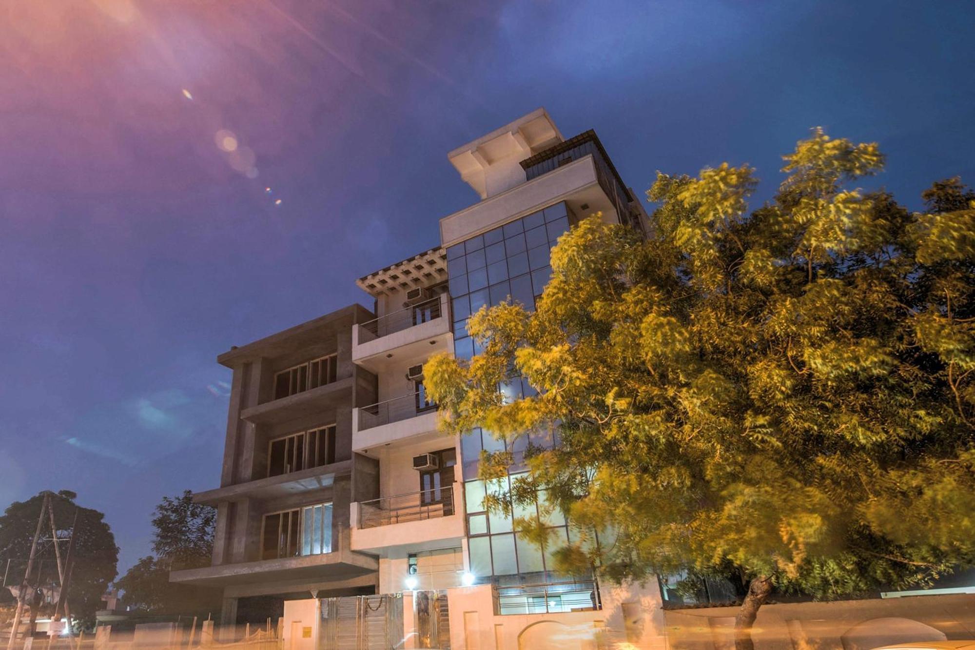 Hotel O Crosswinds Residency Indirapuram Экстерьер фото