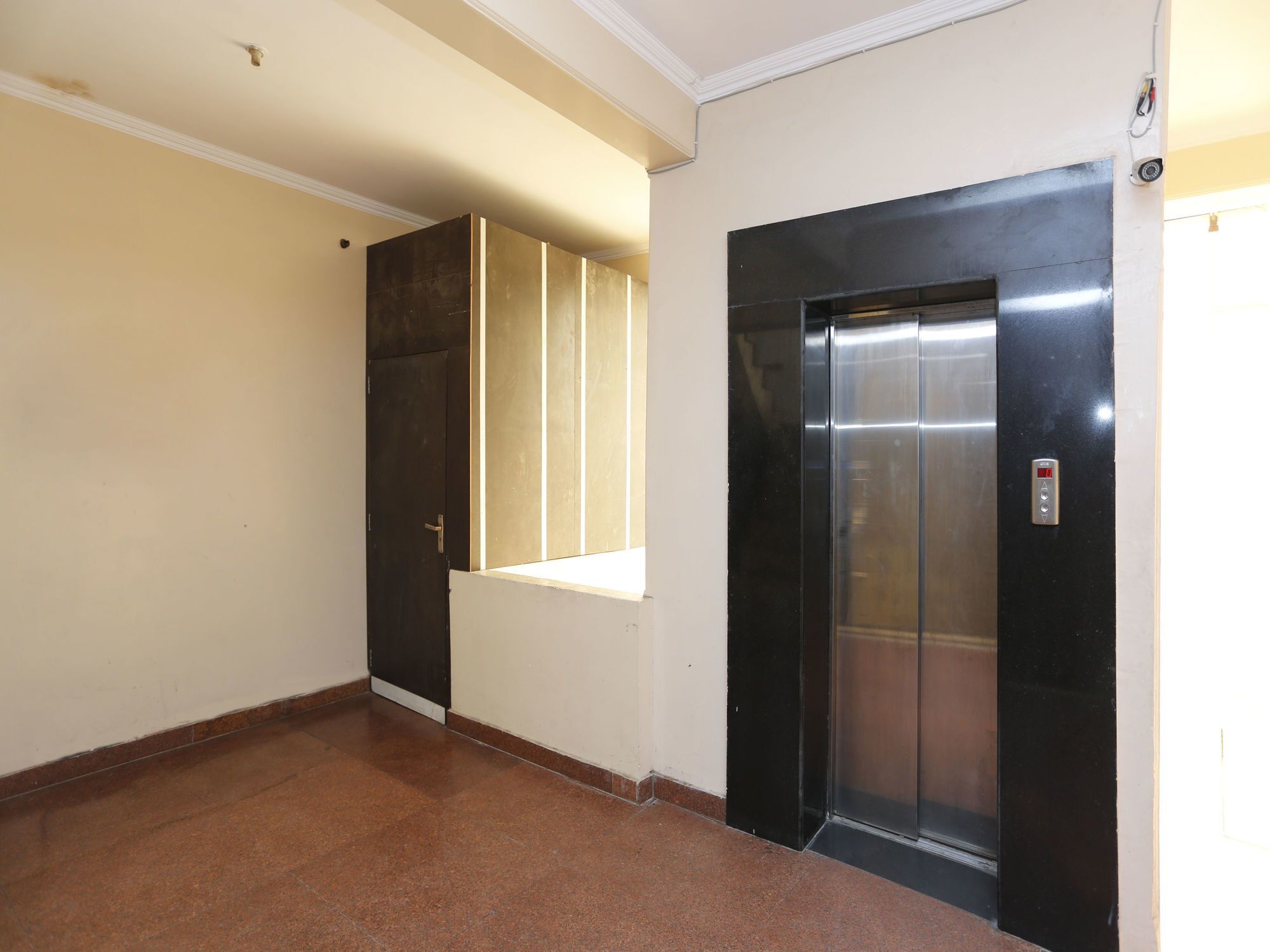 Hotel O Crosswinds Residency Indirapuram Экстерьер фото