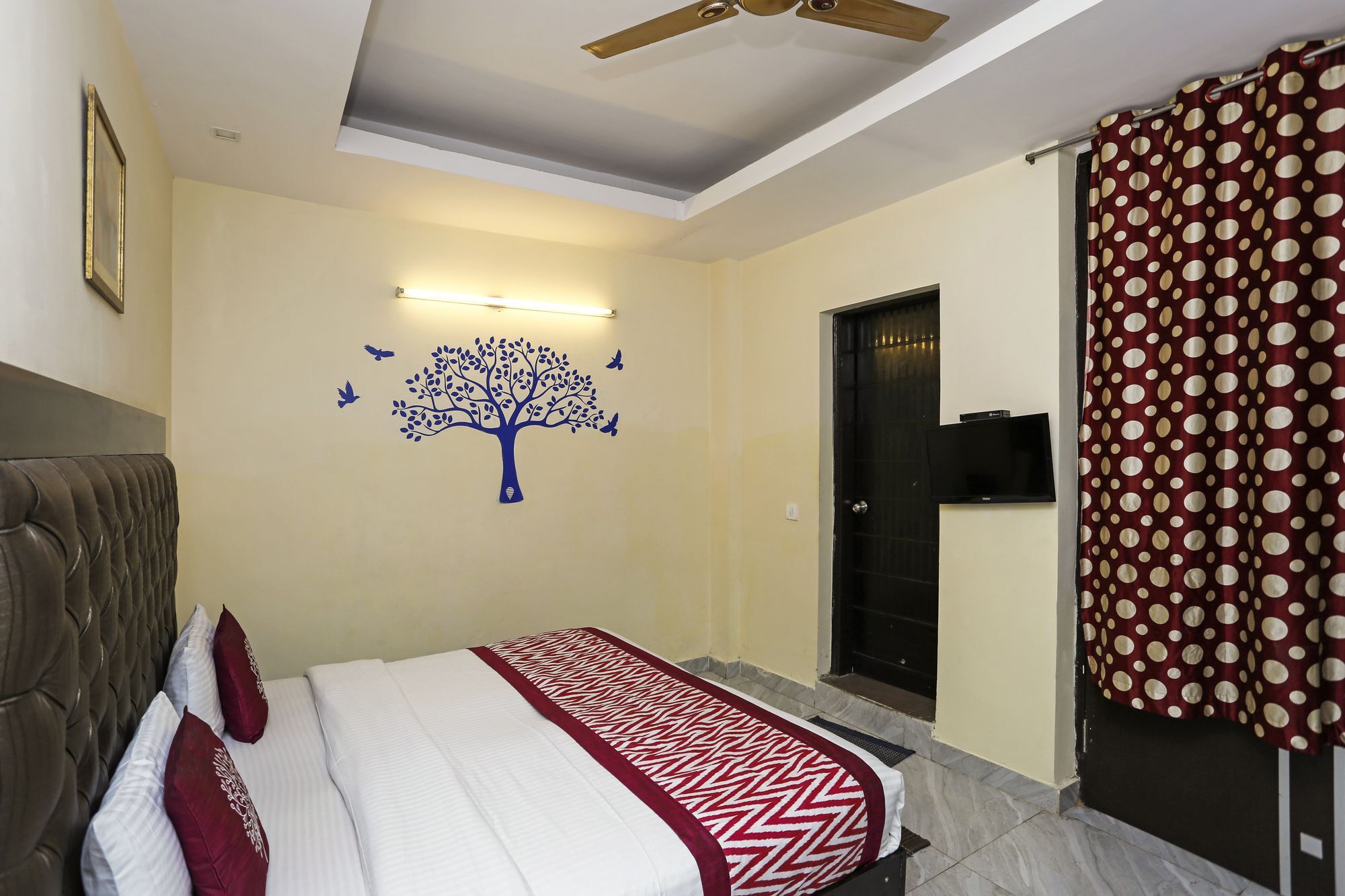 Hotel O Crosswinds Residency Indirapuram Экстерьер фото