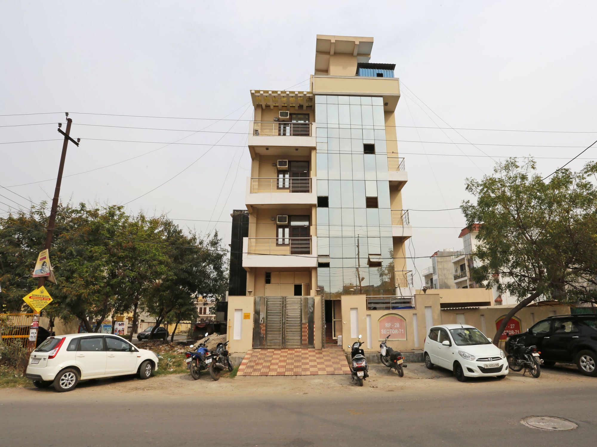 Hotel O Crosswinds Residency Indirapuram Экстерьер фото