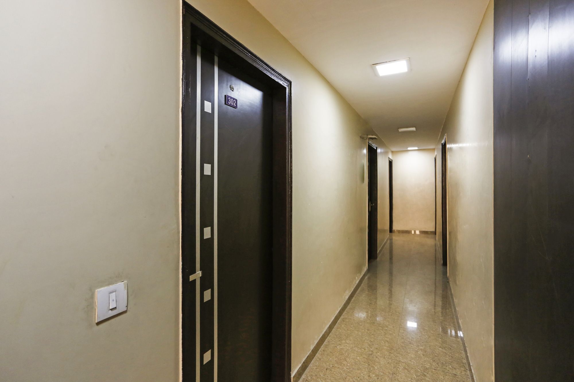 Hotel O Crosswinds Residency Indirapuram Экстерьер фото
